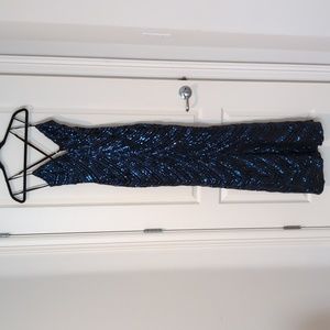 Windsor Navy Sequin V-Cut Open Back Formal Dress Size S